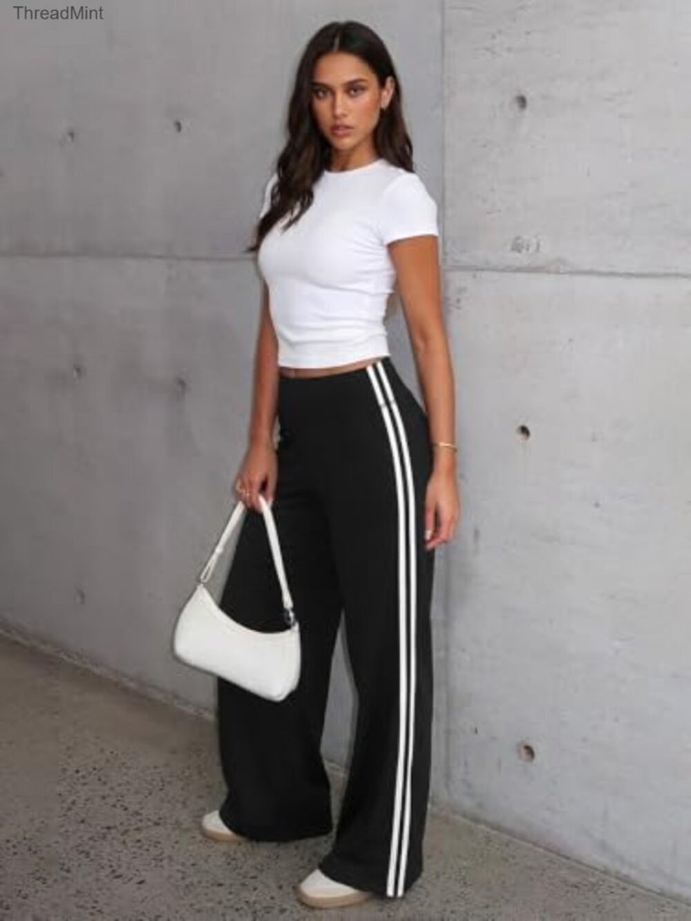 High Rise Wide Leg Yoga Sweatpants with Pockets for Women - Picture 3 of 7